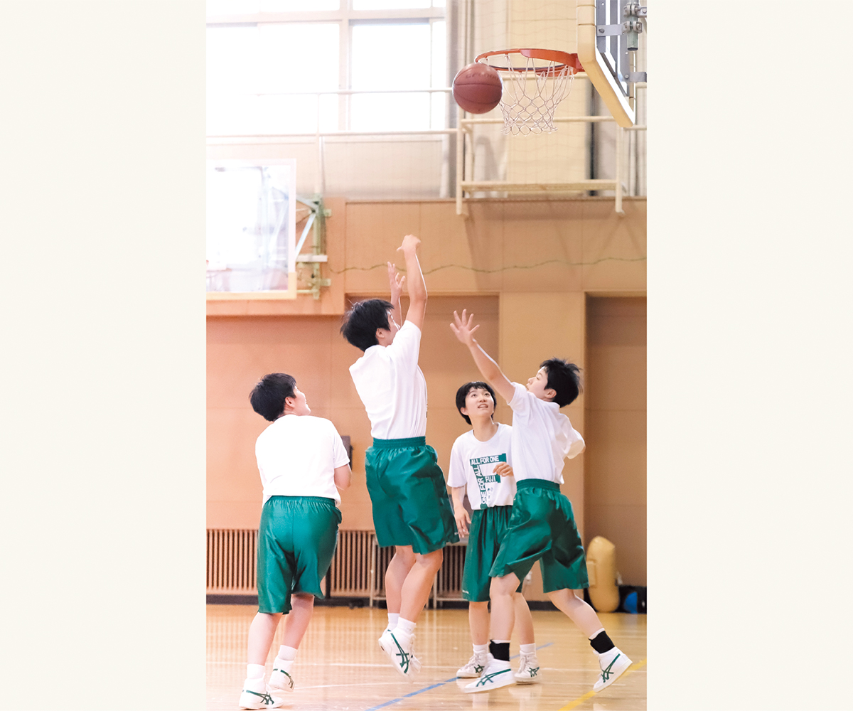 Vol 64 さらなる高みへ ボールをつないで 旭川藤女子高校 バスケットボール部 北海道新聞 旭川支社 ななかまど